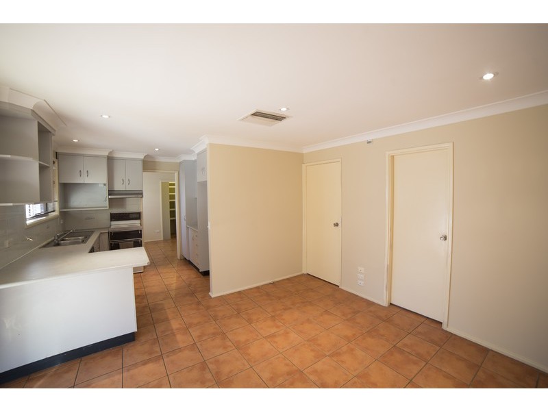 2 Cedar Court, Dubbo NSW 2830