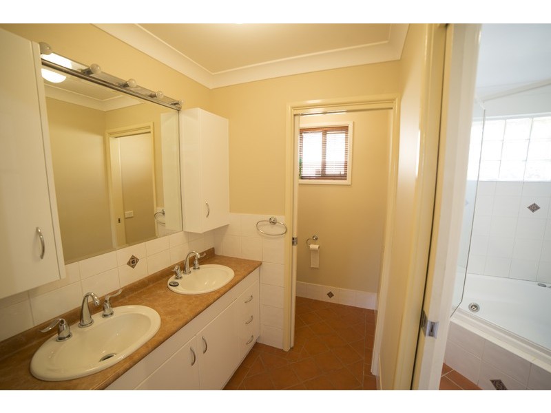 2 Cedar Court, Dubbo NSW 2830