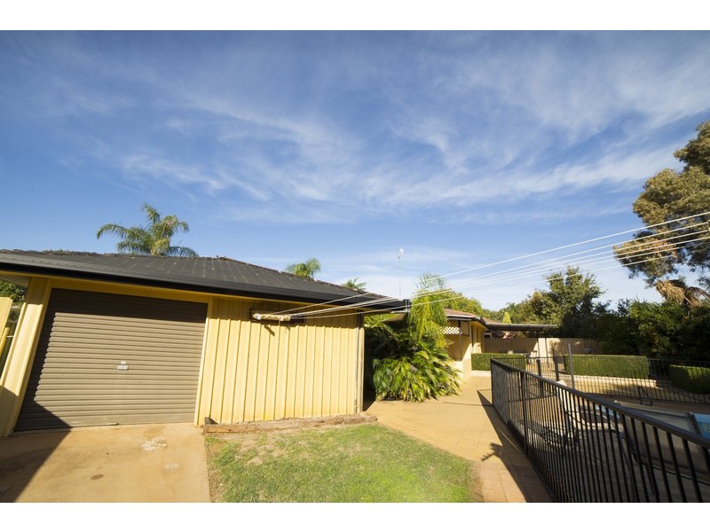 2 Cedar Court, Dubbo NSW 2830
