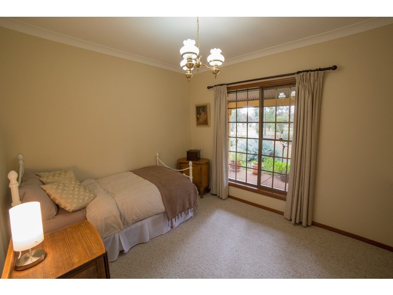 7R Yallamba Road, Dubbo NSW 2830