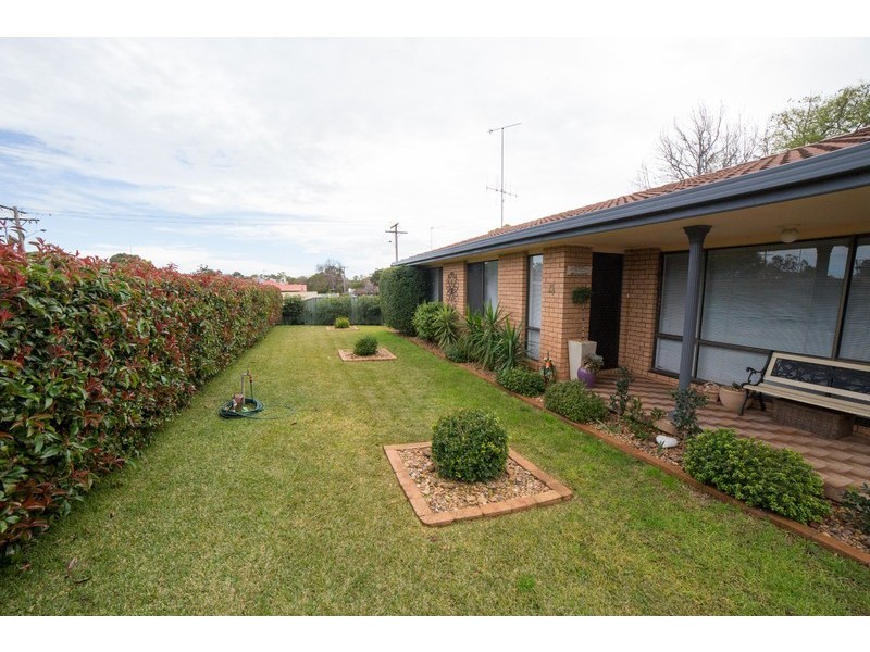 4 Heather Street, Dubbo NSW 2830