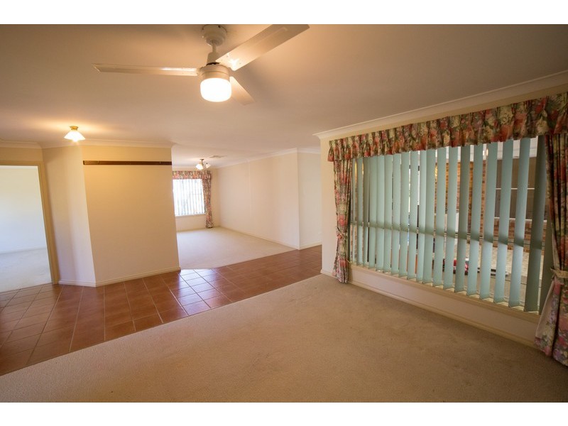 2 Brian Hambly Place, Dubbo NSW 2830