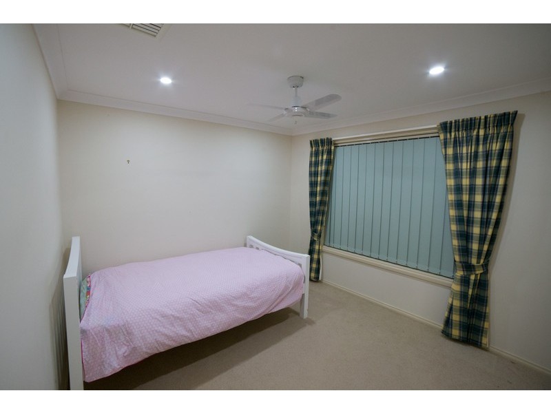 2 Brian Hambly Place, Dubbo NSW 2830