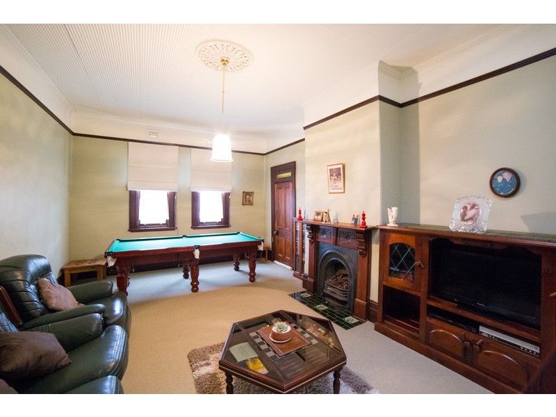 122 Bultje Street, Dubbo NSW 2830