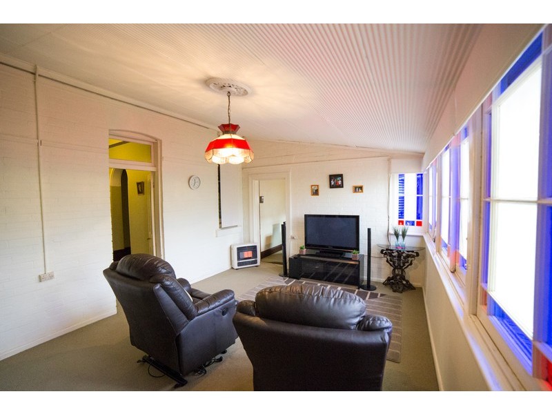 122 Bultje Street, Dubbo NSW 2830