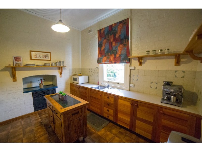 122 Bultje Street, Dubbo NSW 2830