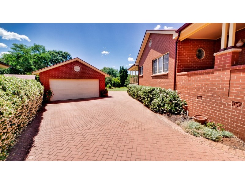 5 Brian Hambly Place, Dubbo NSW 2830