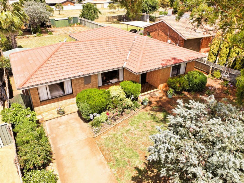 2 Royal Parade, Dubbo NSW 2830