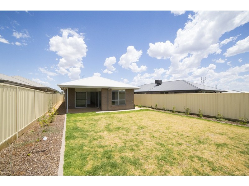57A Keswick Parkway, Dubbo NSW 2830