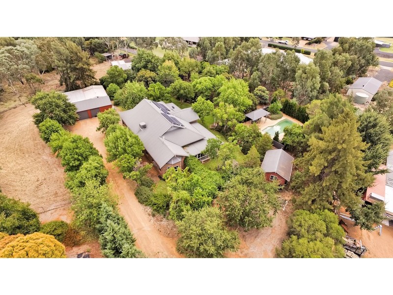 6 Cloonawillin Close, Dubbo NSW 2830