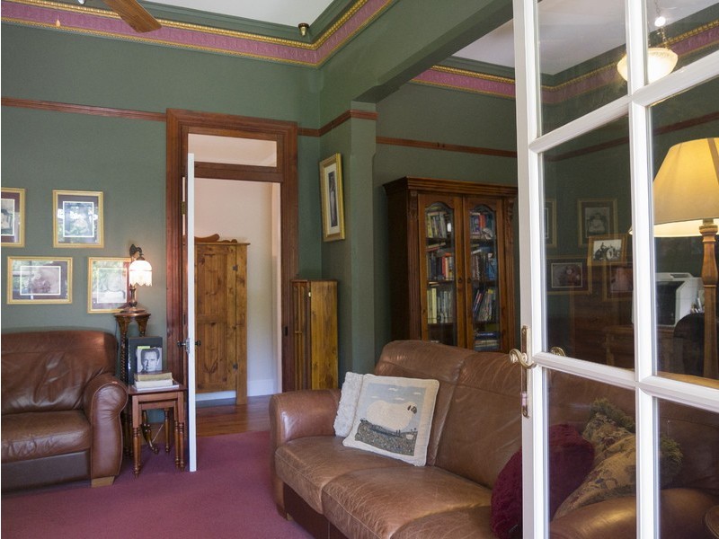 6 Cloonawillin Close, Dubbo NSW 2830