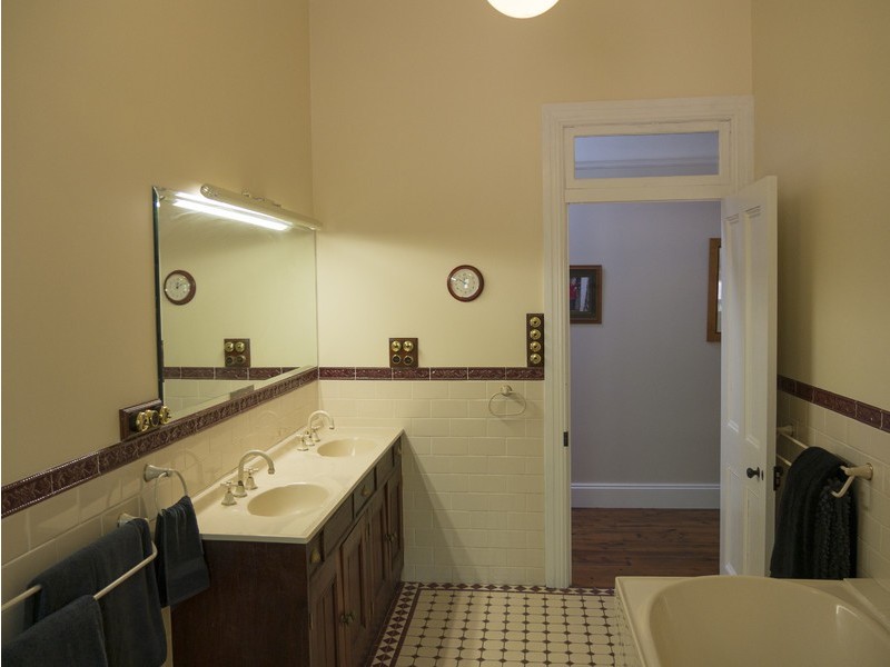 6 Cloonawillin Close, Dubbo NSW 2830