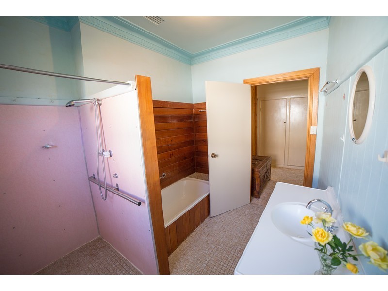 11 Naman Street, Dubbo NSW 2830