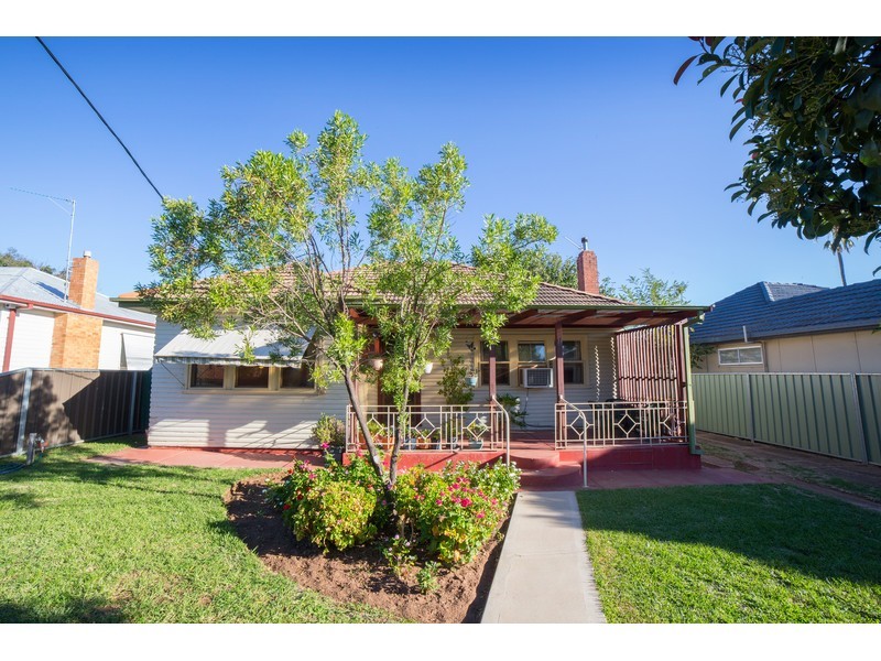 11 Naman Street, Dubbo NSW 2830