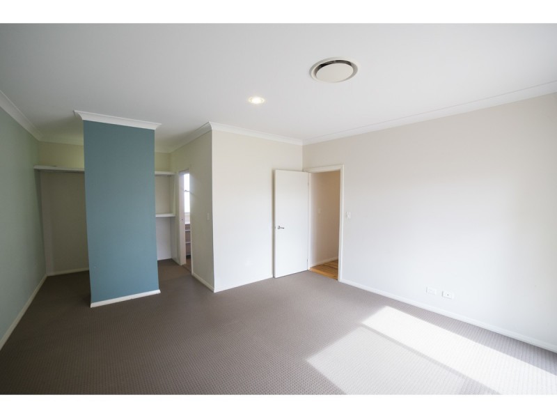 108 Maple Crescent, Narromine NSW 2821