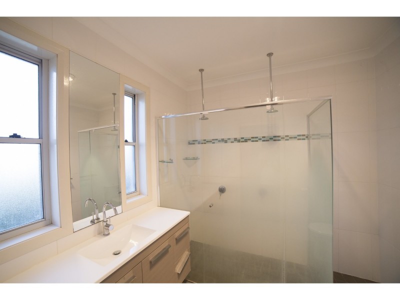 108 Maple Crescent, Narromine NSW 2821