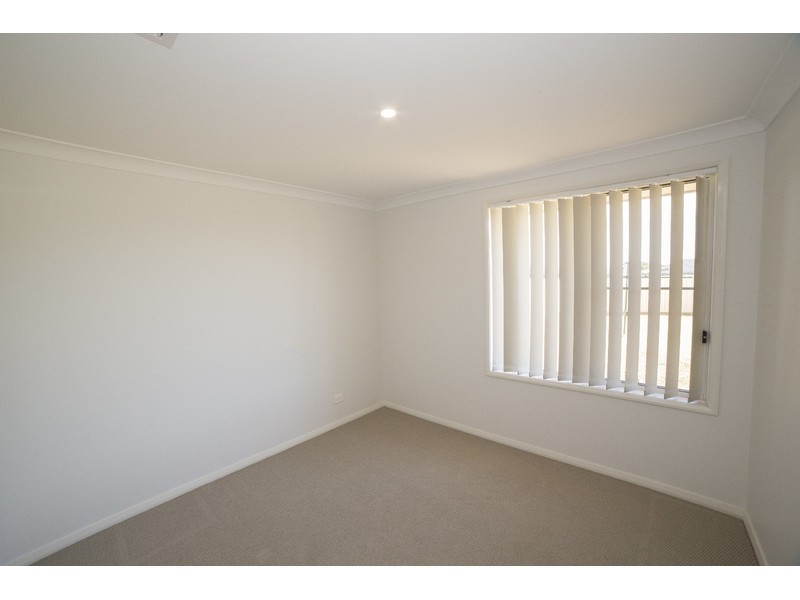 20 Hindmarsh Esplanade, Dubbo NSW 2830