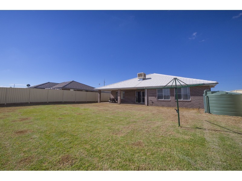 20 Hindmarsh Esplanade, Dubbo NSW 2830