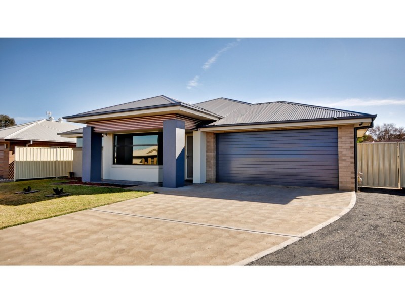 16 Volta Avenue, Dubbo NSW 2830