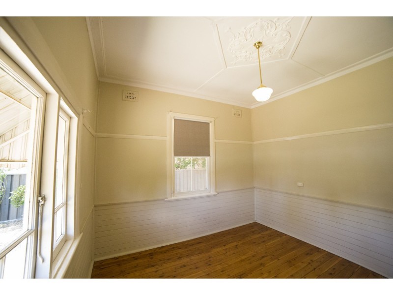 112 Wingewarra Street, Dubbo NSW 2830