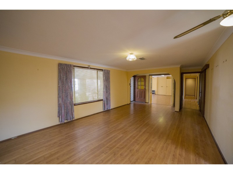 7 Rainbow Place, Dubbo NSW 2830