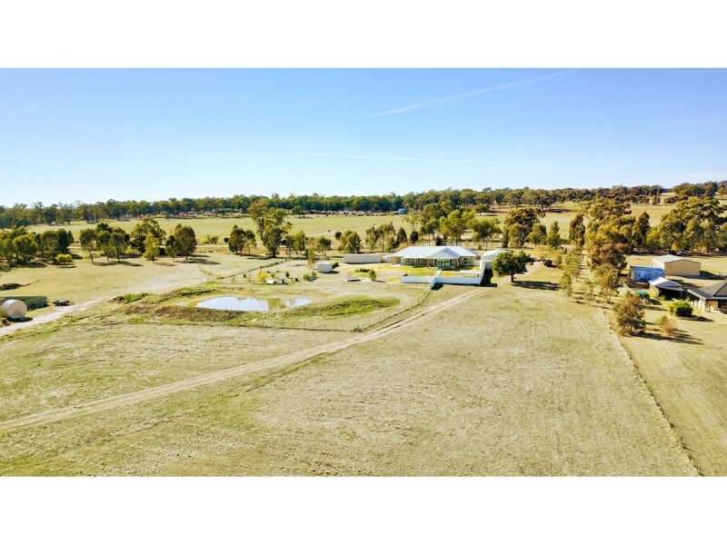 36 Torryburn Way, Dubbo NSW 2830