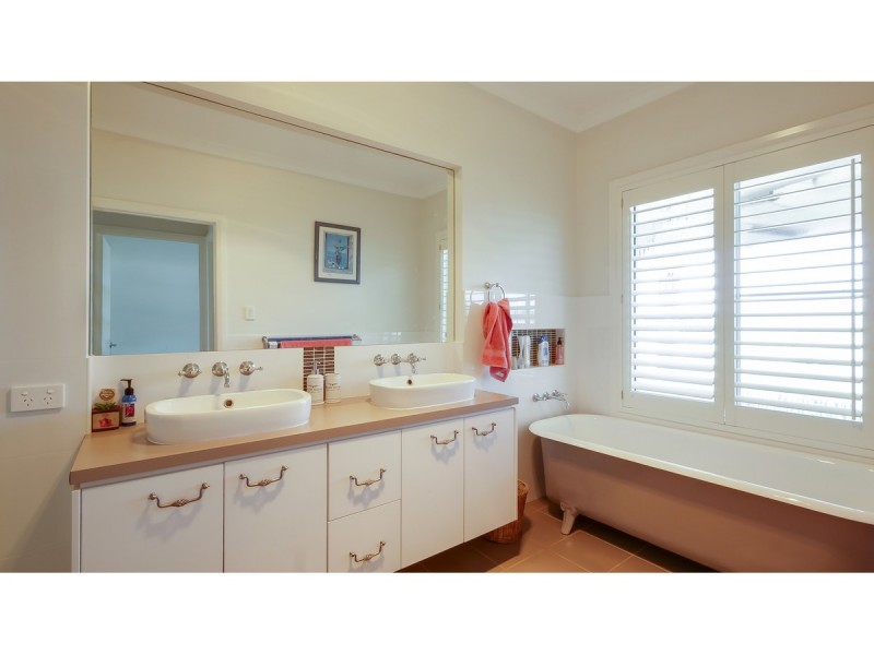 36 Torryburn Way, Dubbo NSW 2830