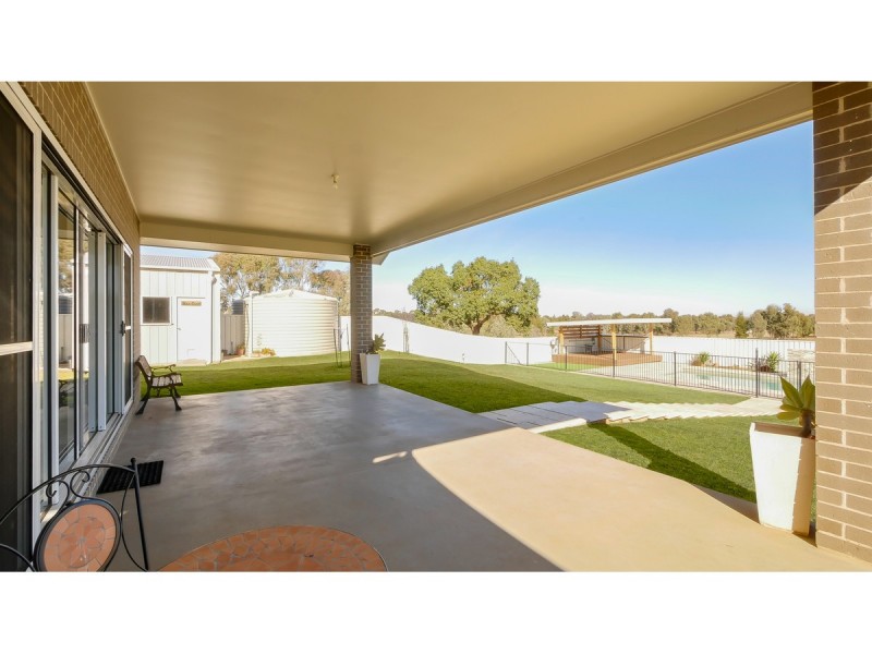 36 Torryburn Way, Dubbo NSW 2830