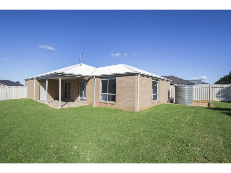 30 Apsley Crescent, Dubbo NSW 2830