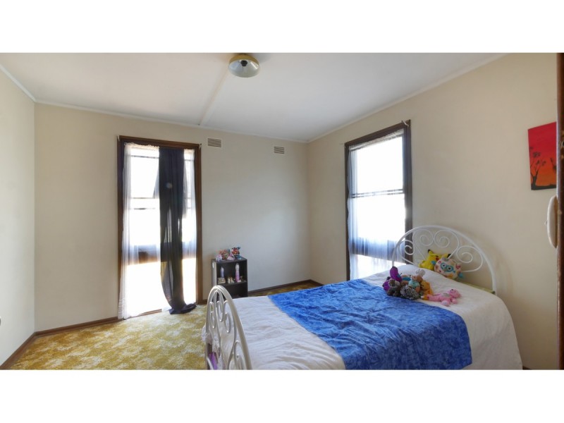 28 Armstrong Crescent, Dubbo NSW 2830