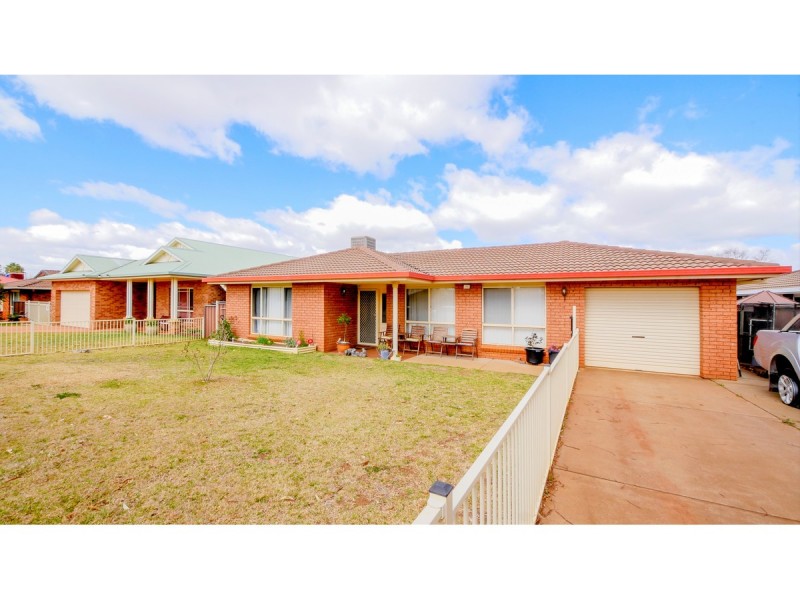 139 Birch Avenue, Dubbo NSW 2830