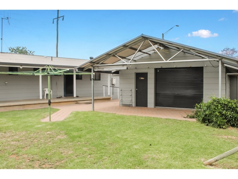 118 Cathundril Street, Narromine NSW 2821