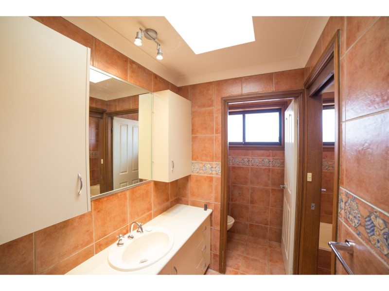 29 Sheraton Road, Dubbo NSW 2830