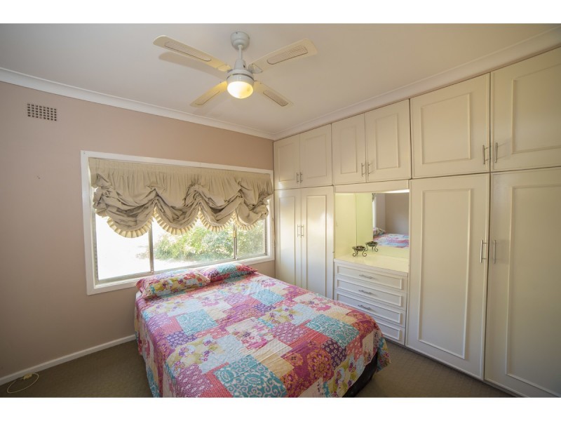 16 Strickland Street, Dubbo NSW 2830