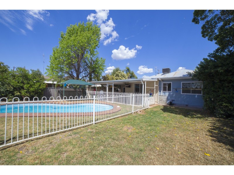 16 Strickland Street, Dubbo NSW 2830