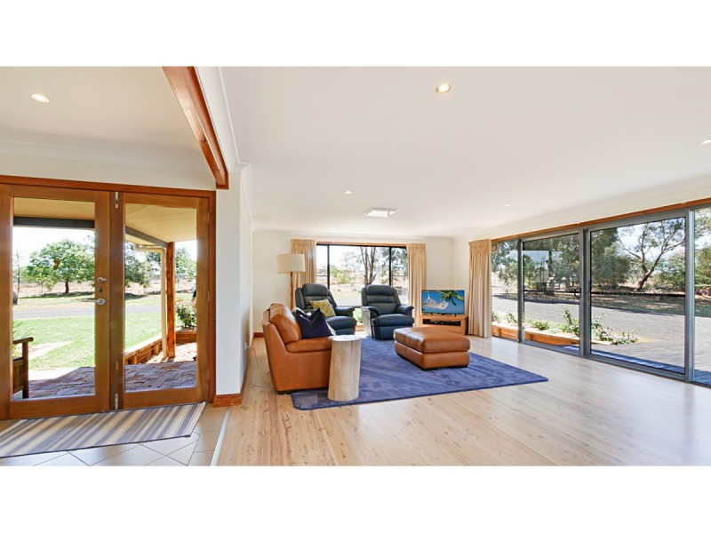 11L Oakdene Road, Dubbo NSW 2830