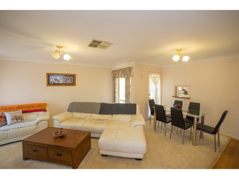 14 Catchpole Close, Dubbo NSW 2830