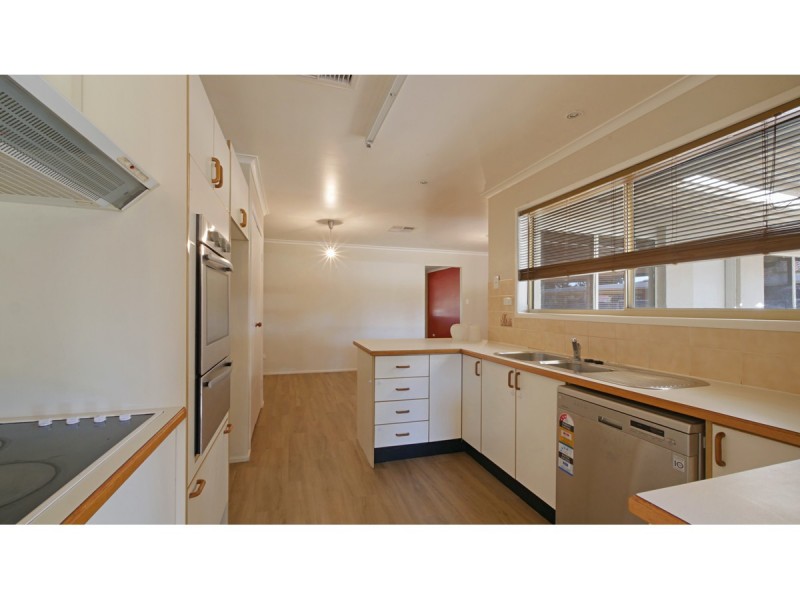 14 Davidson Drive, Dubbo NSW 2830