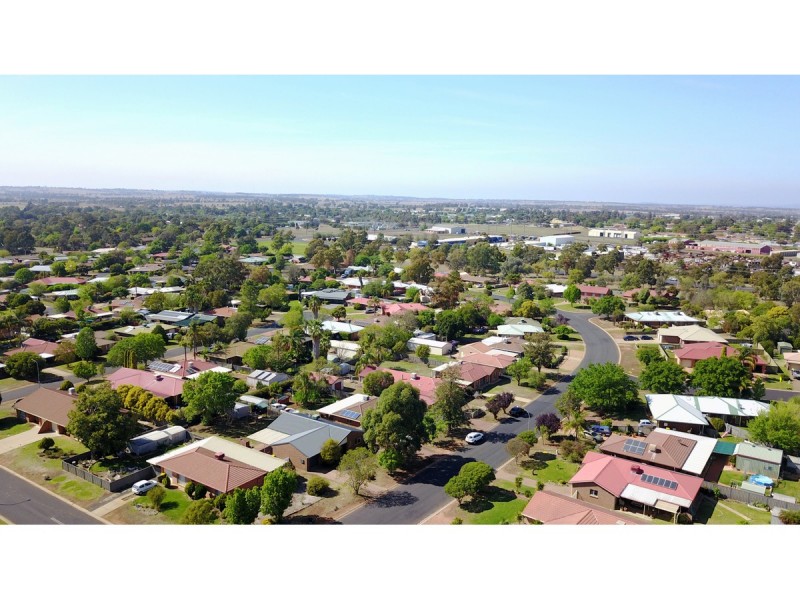 14 Davidson Drive, Dubbo NSW 2830