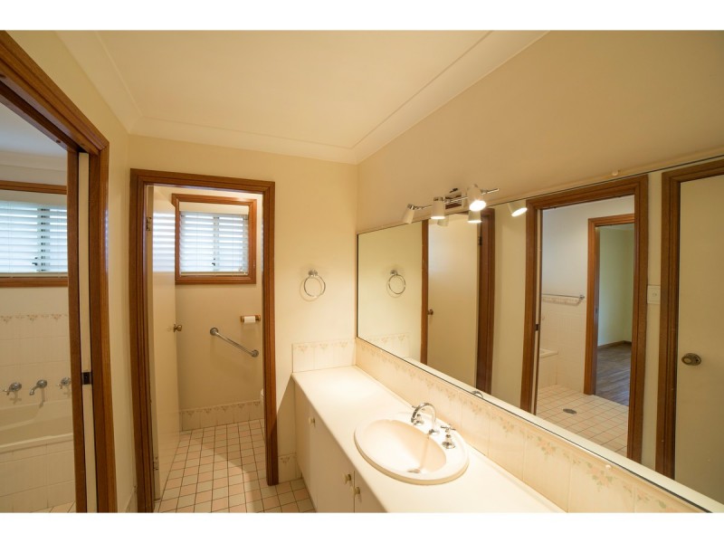 29 Jacqueline Drive, Dubbo NSW 2830