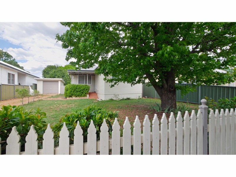 302 Fitzroy Street, Dubbo NSW 2830