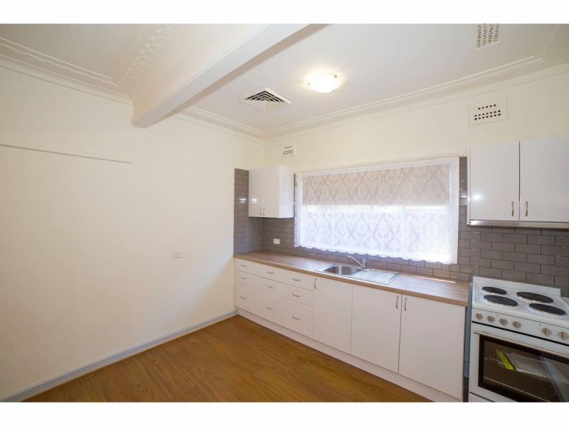 8 Marsden Street, Dubbo NSW 2830