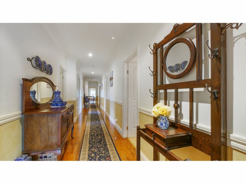 10 Loane Place, Dubbo NSW 2830