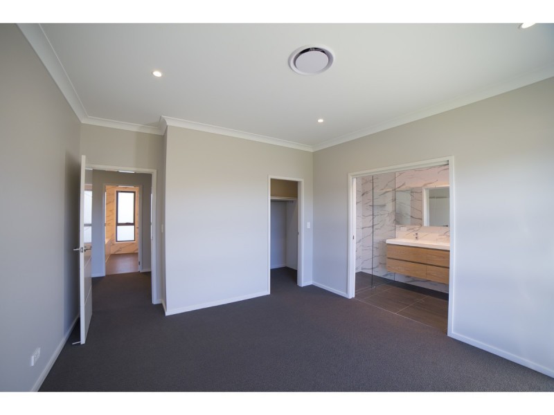 2 Avalon Place, Dubbo NSW 2830