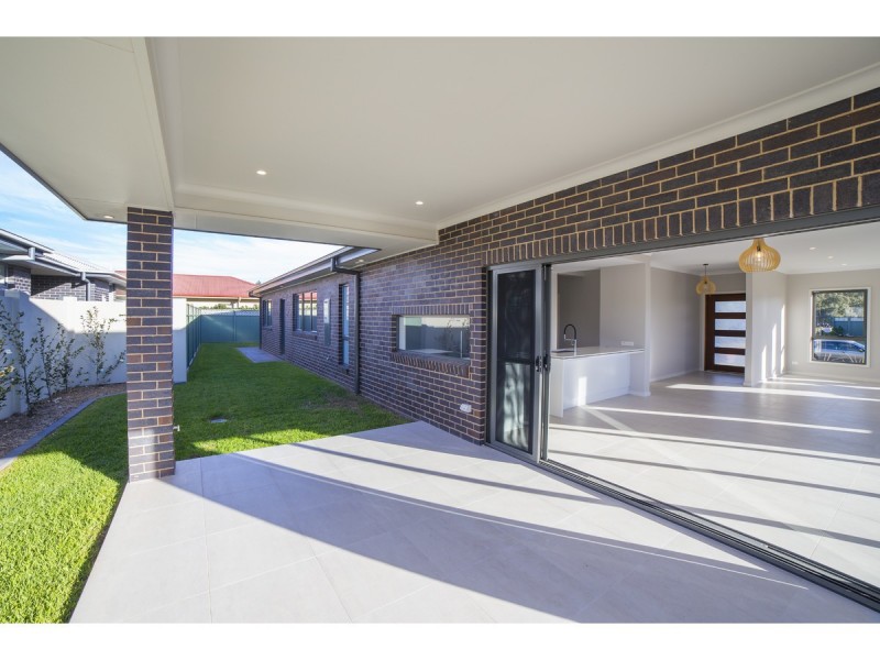 2 Avalon Place, Dubbo NSW 2830