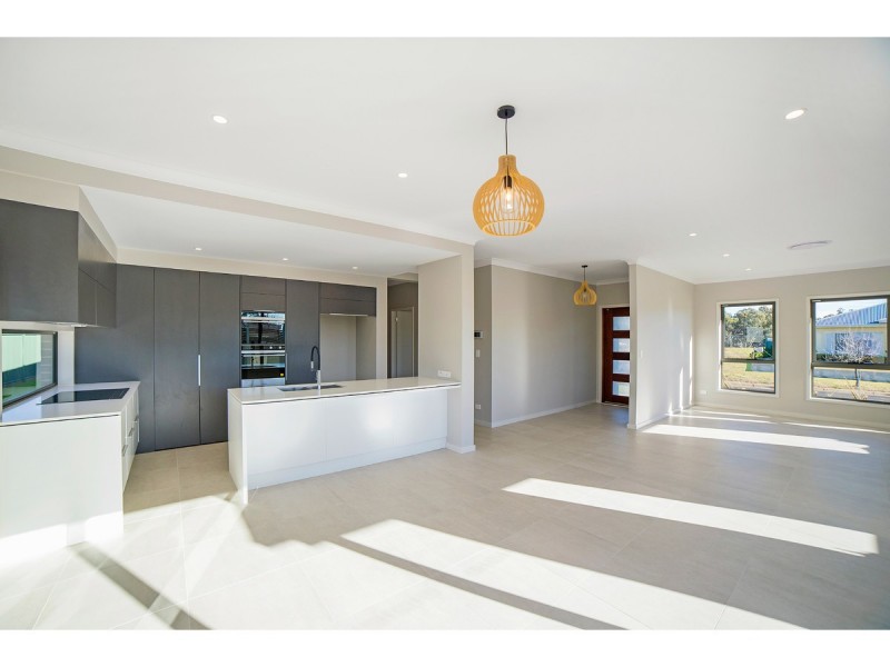 2 Avalon Place, Dubbo NSW 2830