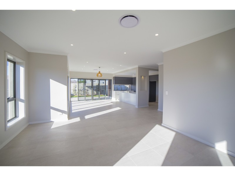 2 Avalon Place, Dubbo NSW 2830