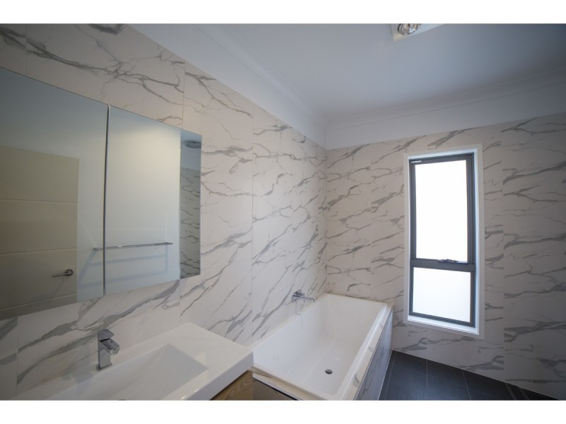 2 Avalon Place, Dubbo NSW 2830