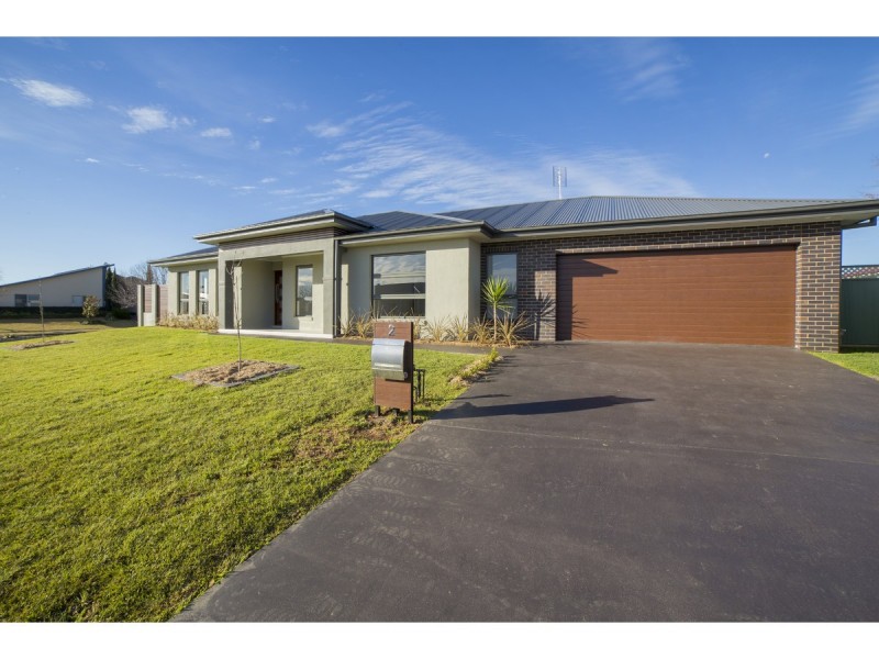 2 Avalon Place, Dubbo NSW 2830