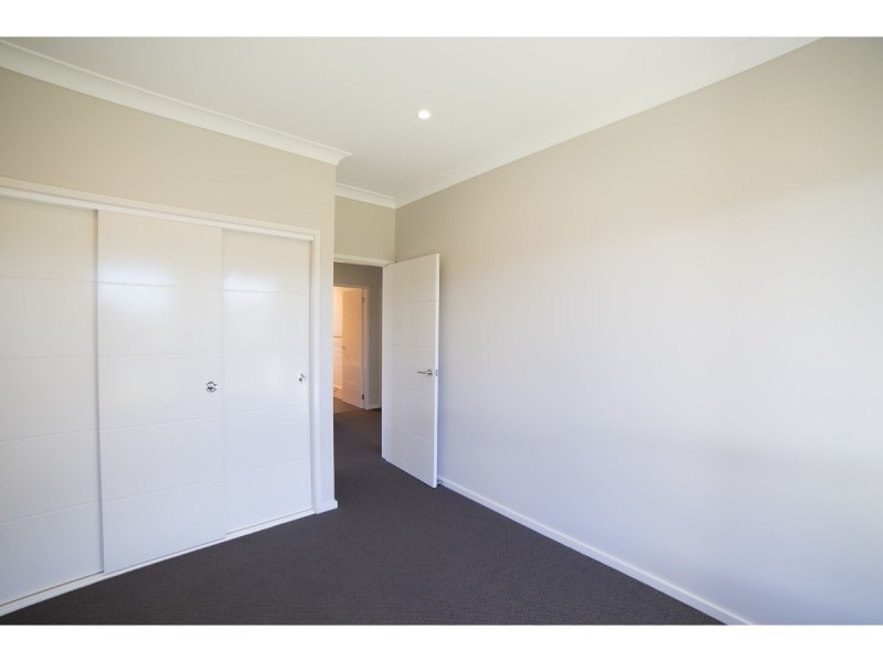 2 Avalon Place, Dubbo NSW 2830